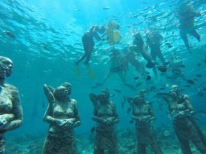 free diving di area patung Gili Meno
