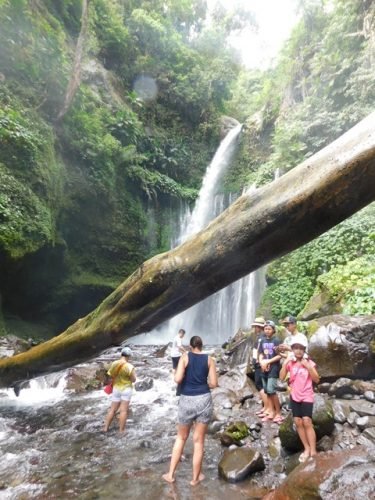 wisata pulau lombok gili trawangan 4d3n plus mandalika waterfall