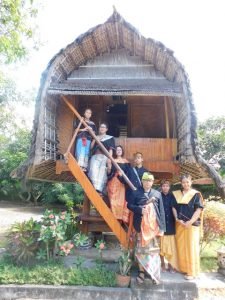 day tour mandalika sade wisata budaya lombok sukarara