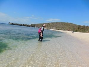 wisata pantai di Lombok 3 hari 2 malam Pink Layar