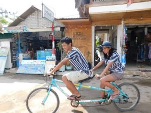 bersepeda tandem di Gili Trawangan